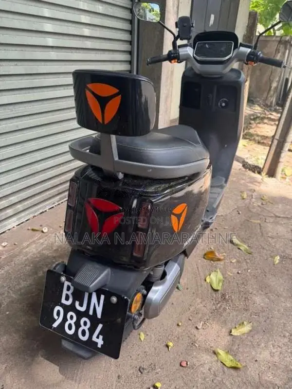 Yadea EPOC 2025 Motorbike (Used)