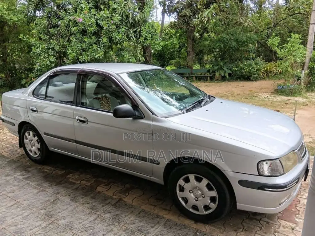 Nissan Ex Saloon 2000 Car (Used)
