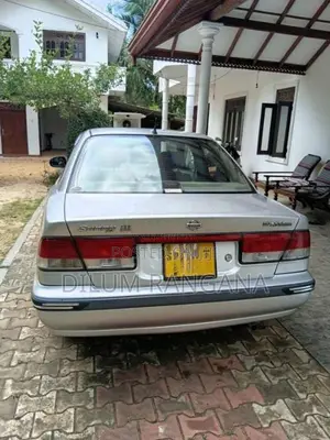 Nissan Ex Saloon 2000 Car (Used)