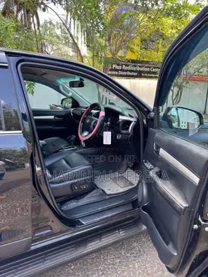 Toyota Hilux 2020 Pickup (Used)