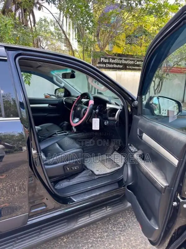Toyota Hilux 2020 Pickup (Used)