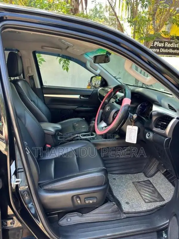 Toyota Hilux 2020 Pickup (Used)