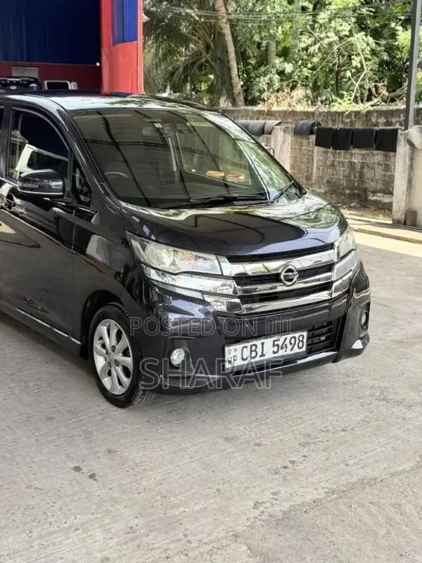 Nissan Dayz Highway Star 2017 Car (Used)