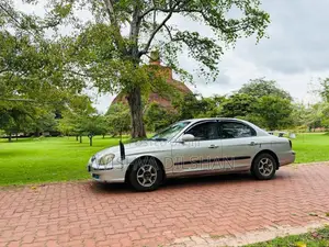 Hyundai Sonata 2000 Car (Used)