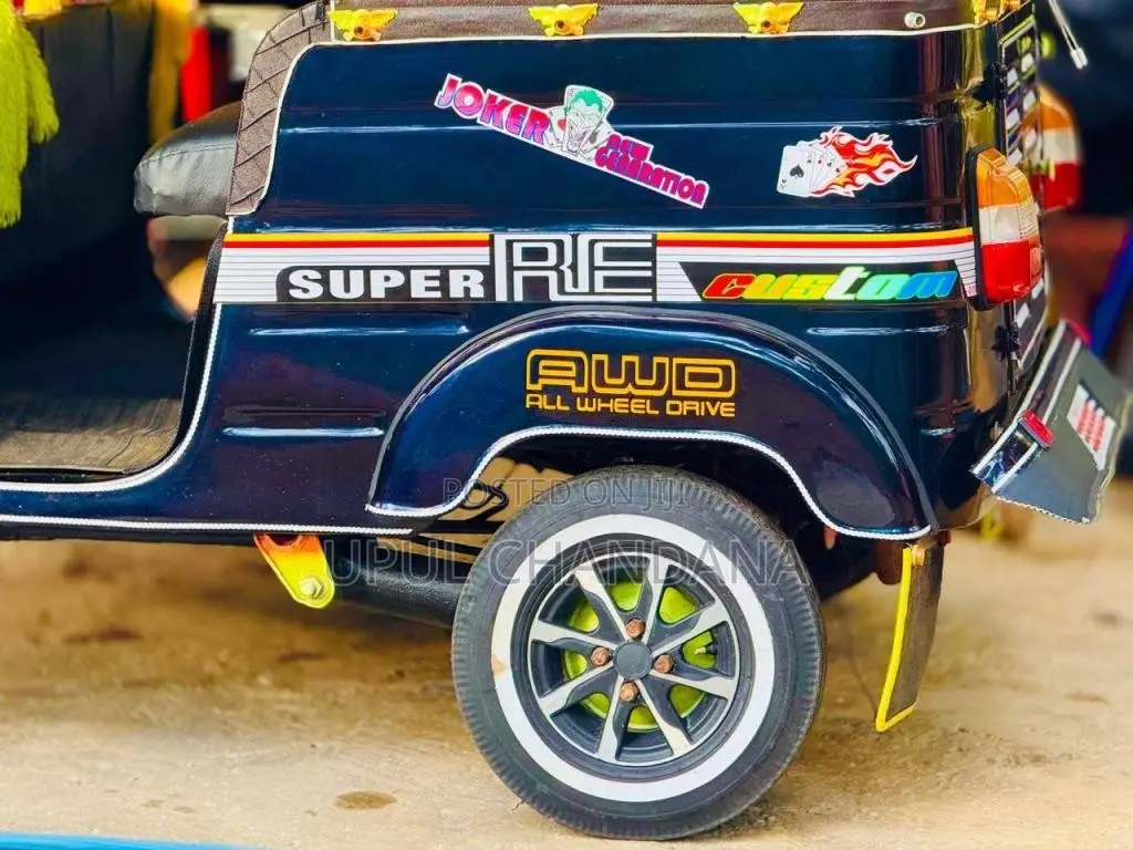 Bajaj RE 2000 Three Wheel (Used)