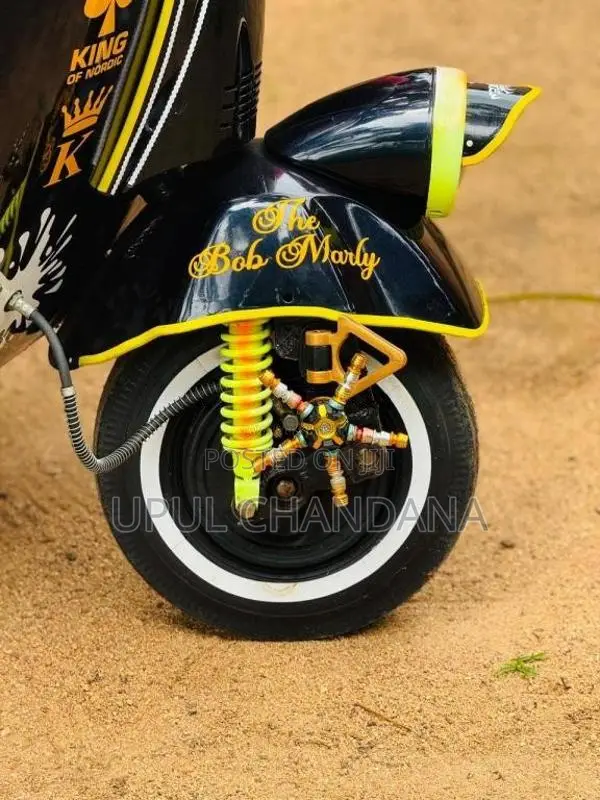 Bajaj RE 2000 Three Wheel (Used)