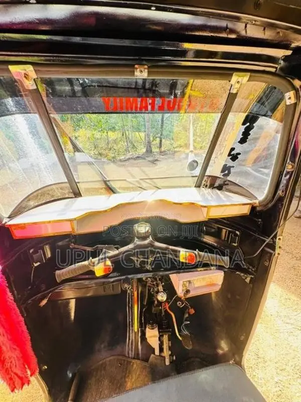 Bajaj RE 2000 Three Wheel (Used)