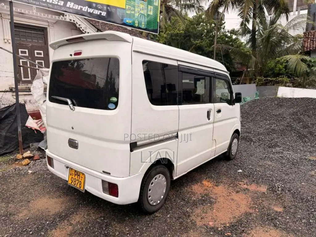Nissan Clipper 2016 Van (Used)