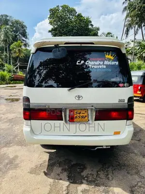 Toyota Dolphin 113 1990 Van (Used)