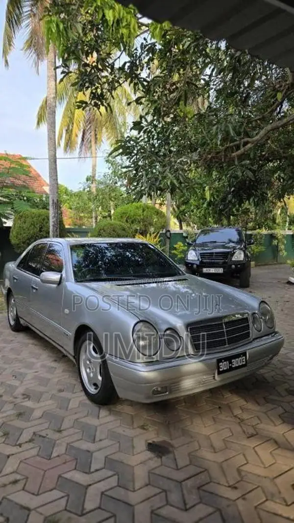 Mercedes-Benz W210 1997 Car (Used)