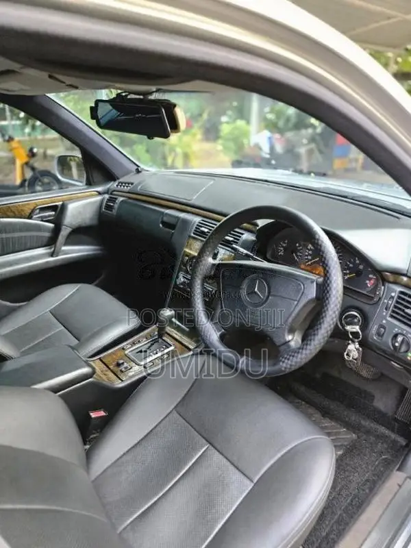 Mercedes-Benz W210 1997 Car (Used)