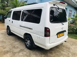 Hyundai H100 2000 Van (Used)