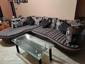 Damro Sofa for Sell With the Glass Stool