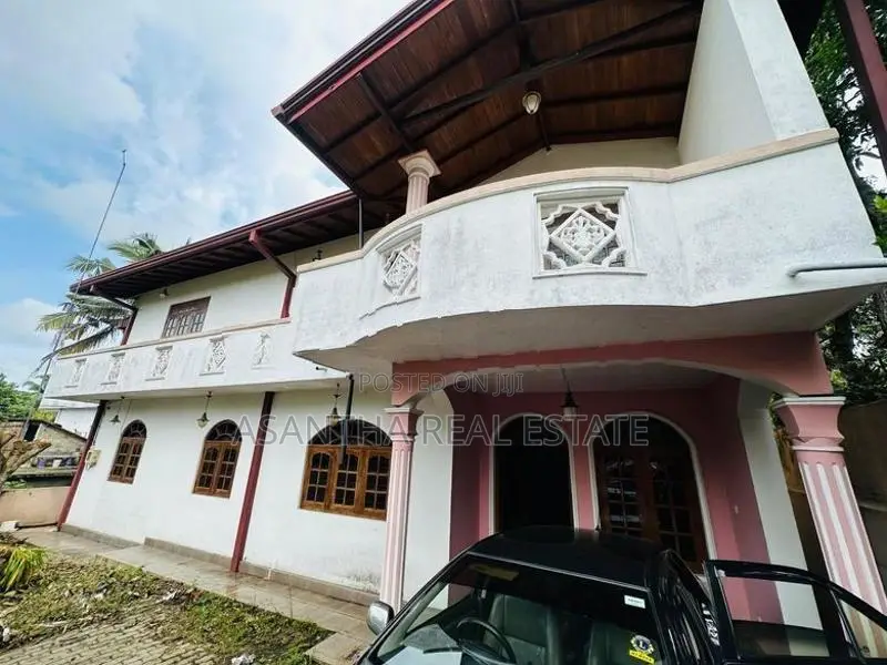 02 Story House With 31 P Sale At Kibulawela Kotte