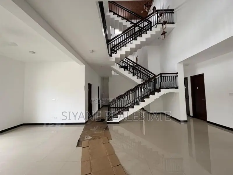 Modern Beautiful Luxury Living In Mount Lavinia