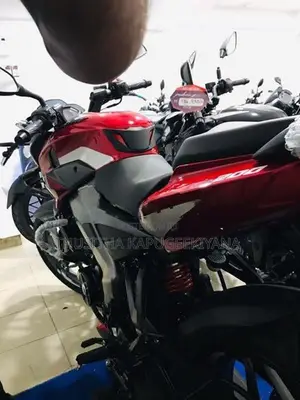 Bajaj Pulsar 200 2026