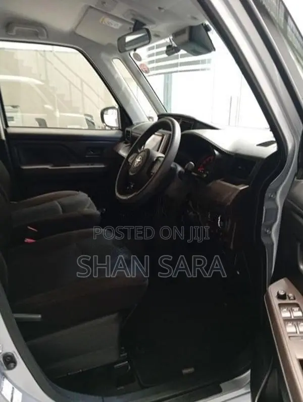 Toyota Roomy X Grade 2023