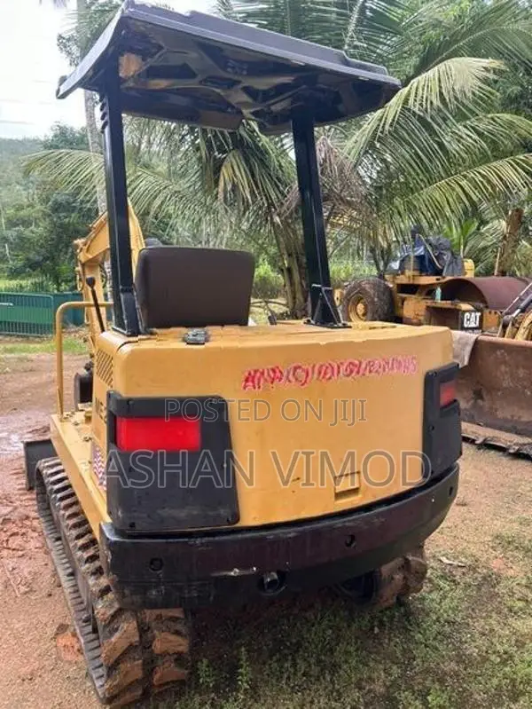 Mitsubishi ME 20 Excavator