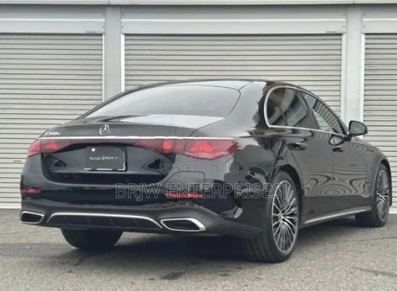 Mercedes Benz E350 plug in hybrid 2026