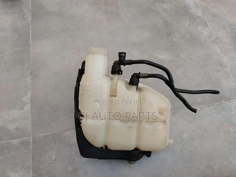 Mini Cooper F55 F 56 Coolent Tank