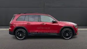 Mercedes Benz GLB 2026