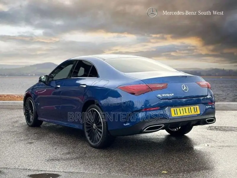 Mercedes Benz CLA 250 2025