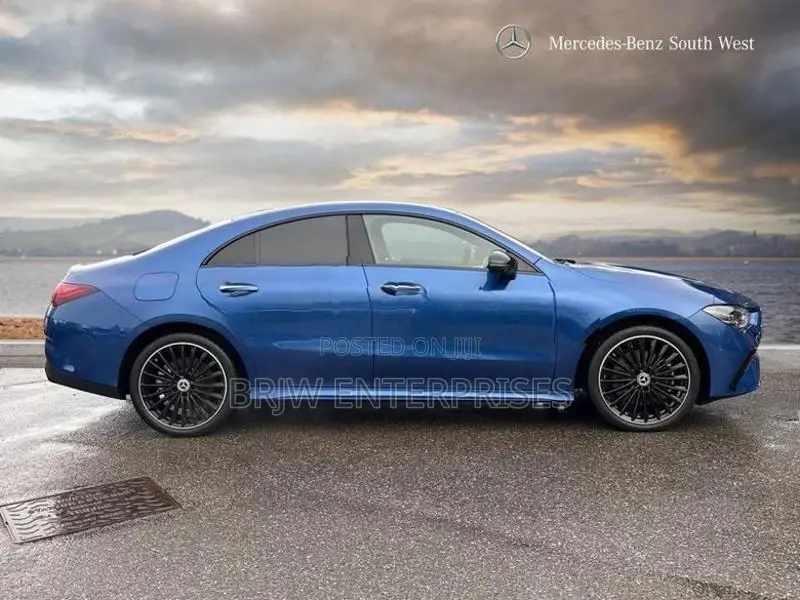 Mercedes Benz CLA 250 2025