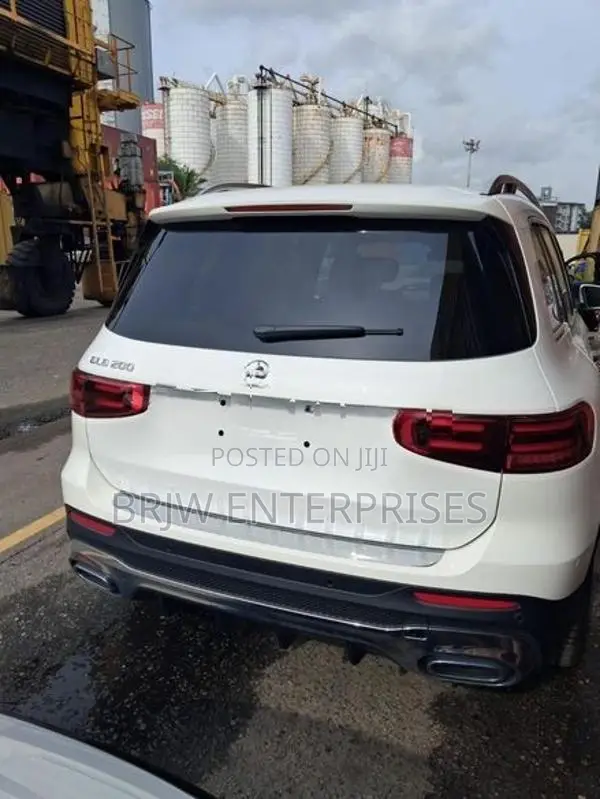 Mercedes Benz GLB 200 Night 2026