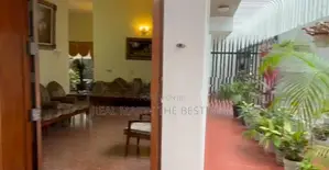 Colombo 7 : 7BR (28P) Residential House for Sale