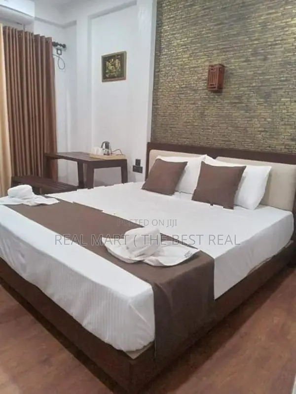 Colombo 3 : 14 A/C BR Furnished Luxury Apt. Complex for Rent