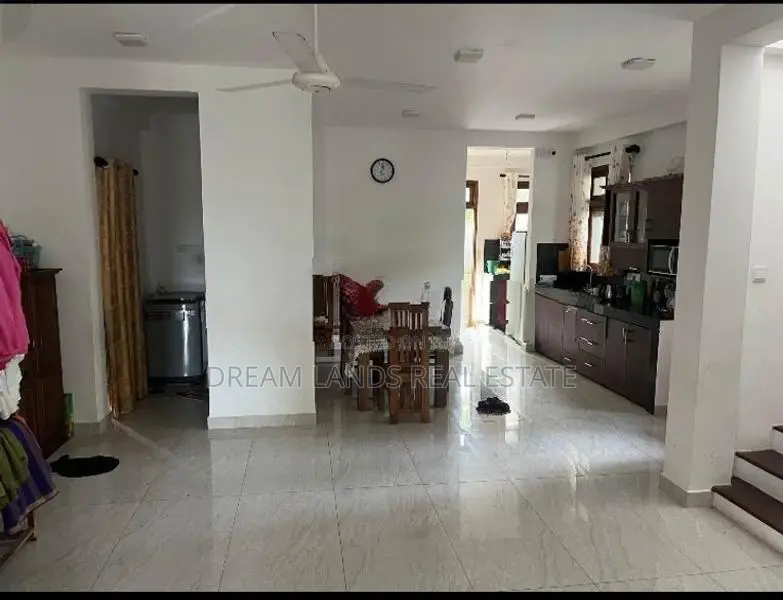 3BED HOUSE FOR RENT IN HOMAGAMA WITH FURNITURE (SP950)