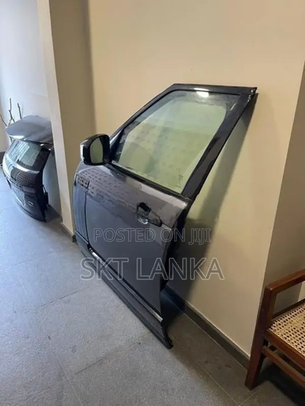 Genuine Range Rover Vogue Facelift 2020 Passenger Door SPORT VELAR