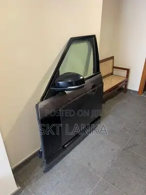 Genuine Range Rover Vogue Facelift 2020 Passenger Door SPORT VELAR