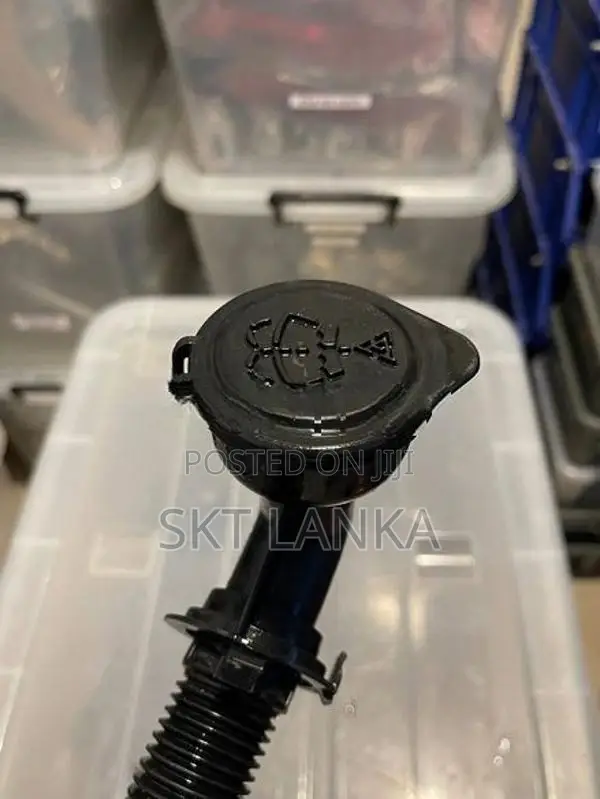Genuine BMW X5 2017 F15 Windscreen Washer Tank Complete