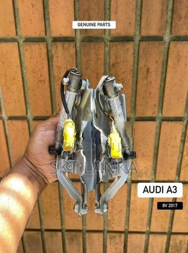 Genuine Audi A3 2019 8V bonnet hinges & actuators A1 A4 A5 A6 A8