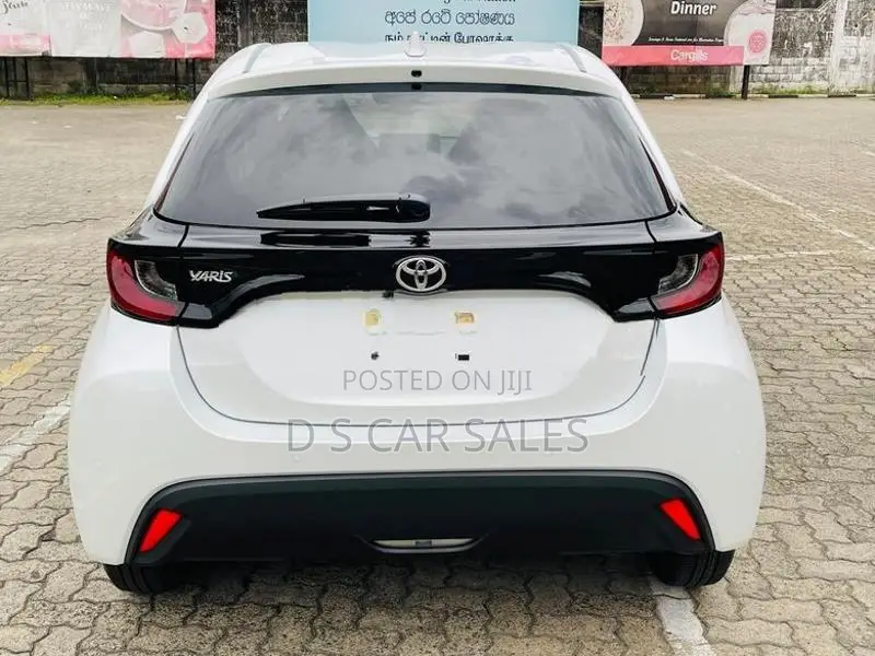 Toyota Yaris Black Ed 4way Cam 2026