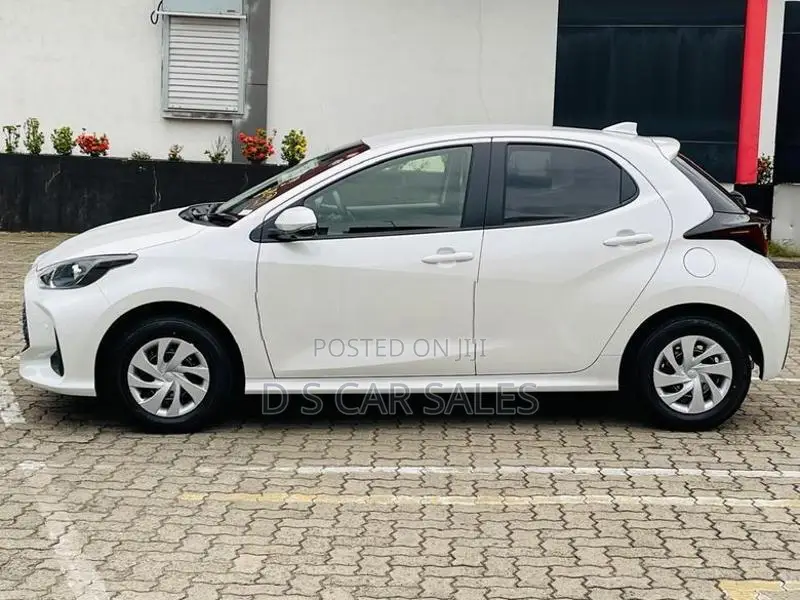 Toyota Yaris Black Ed 4way Cam 2026