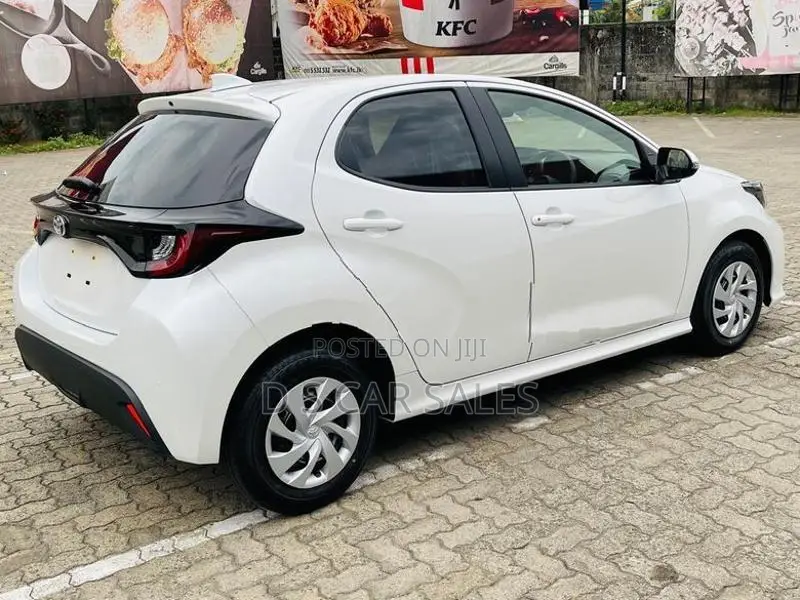 Toyota Yaris Black Ed 4way Cam 2026