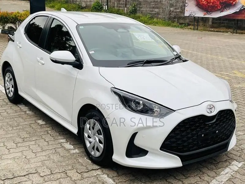 Toyota Yaris Black Ed 4way Cam 2026