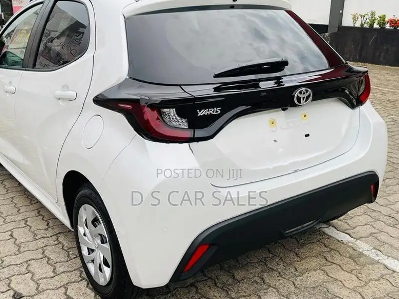 Toyota Yaris Black Ed 4way Cam 2026