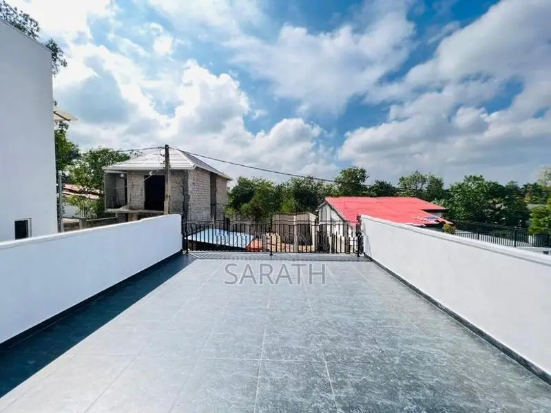 Brand New 4 Bed With House In Athurugiriya