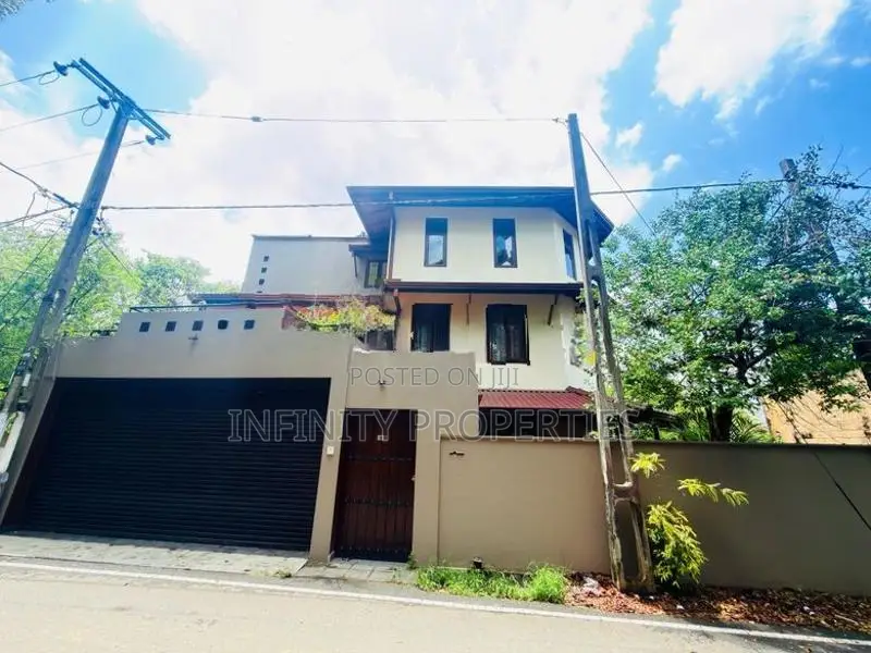 (AFA232) 03 Story House With 7.78 P Sale At Udahamulla Nugegoda