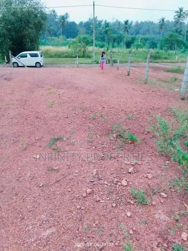 (AF961) 10 Perch Land Sale At Adiambalama Katunayake