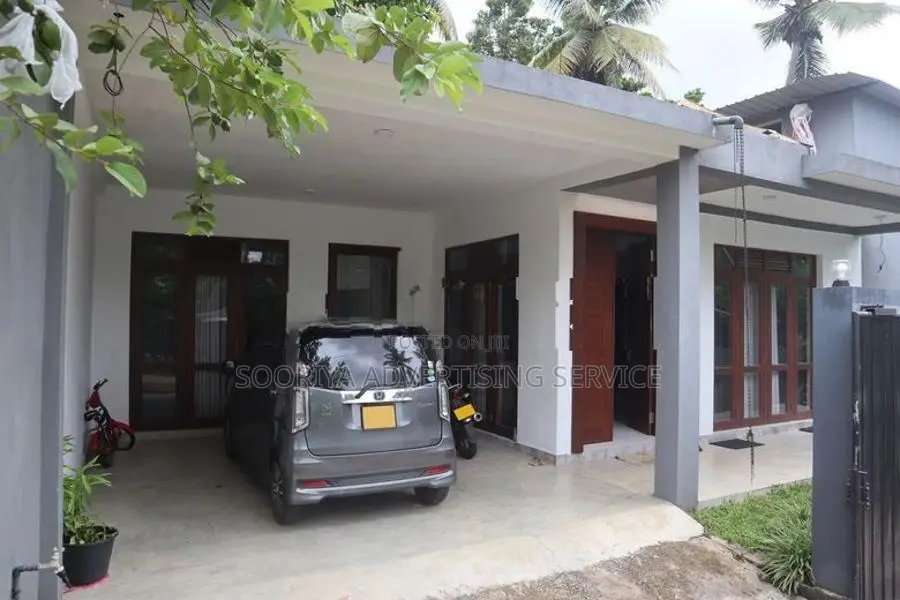 Malabe - Korathota Half Completed House for Sale