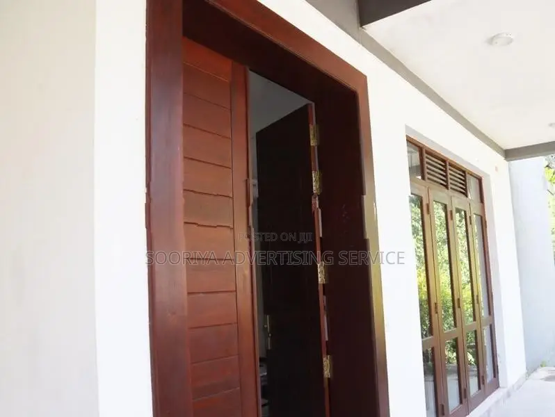 Malabe - Korathota Half Completed House for Sale