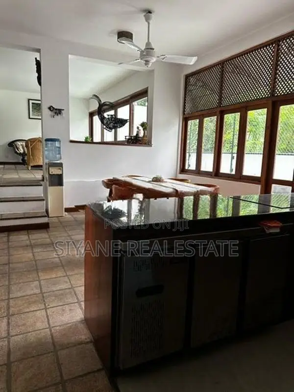 Elegant Luxury Living in Nugegoda