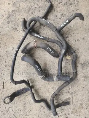 Prius ZVW30 Rediator Hose