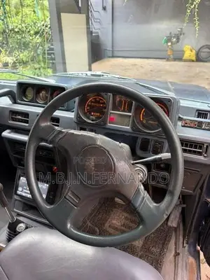 Mitsubishi Pajero 4DR56 1985