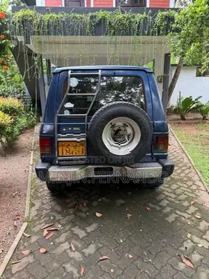 Mitsubishi Pajero 4DR56 1985