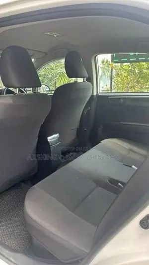 Toyota Axio Hybrid 2023